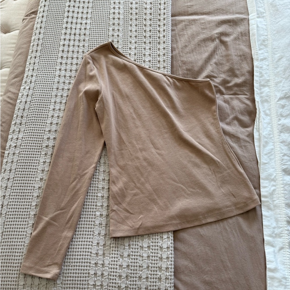 NEW Tan Ribbed One-Shoulder Asymmetrical‎ Top Size L